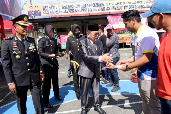 Bersama Forkopimda, Wali Kota Palopo Judas Amir Hadiri Puncak Upacara Peringatan HUT Bhayangkara Ke-76