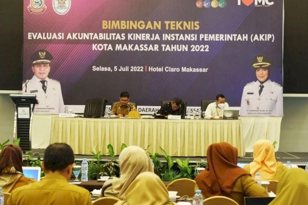 Didampingi Kasubag Perencanaan, Sekretaris Bapenda Makassar Fuad Arfandi Ikut Bimbingan Teknis Evaluasi AKIP