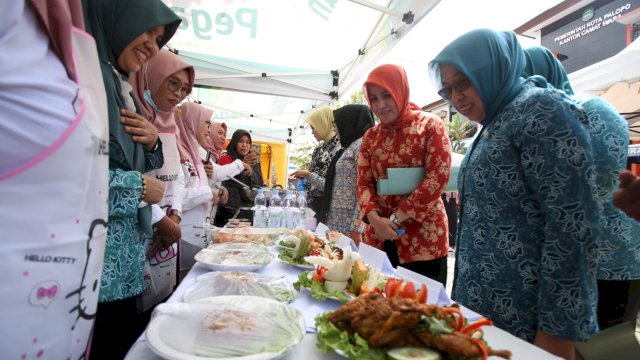Walikota Judas Hadiri Lomba Kreasi Makanan Tradisional Antar Kelurahan di Palopo