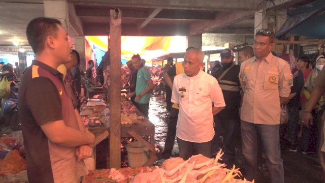 Wabup Pangkep Syahban Sammana Pantau Ketersediaan dan Harga Sembako di Pasar