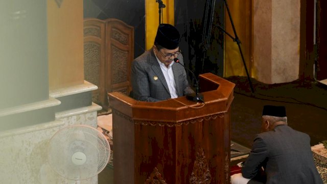 Walikota Judas Amir.