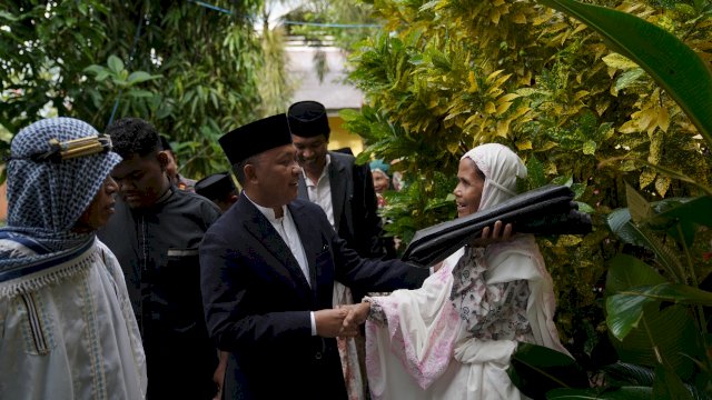 Ilham Azikin Ajak Masyarakat Bantaeng Jaga Silaturahmi dan Kebaikan di Momentum Idul Adha