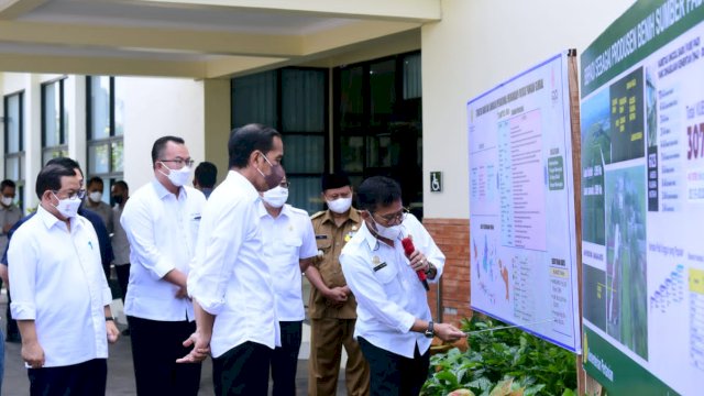 Jokowi Apresiasi Lompatan Kerja Kementan Dalam Produksi Benih Unggul Padi.