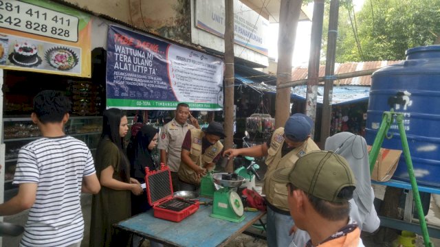 Kegiatan Sidang Tera-tera Ulang di Pasar Panakkukang Makassar