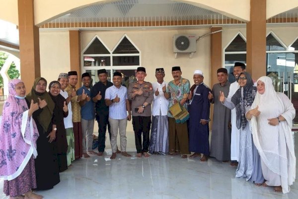 Safari Jumat, Camat Tamalanrea Andi Salman: Kalau Ada Keluhan Sampaikan ke Kami