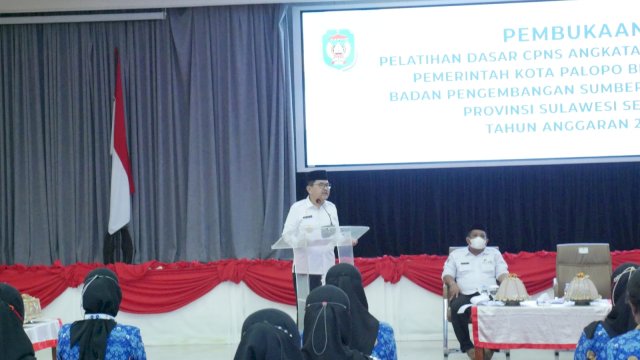Hadiri Pelatihan Dasar CPNS Palopo, Walikota Judas: Jadi ASN Harus Tahu Konsekuensi