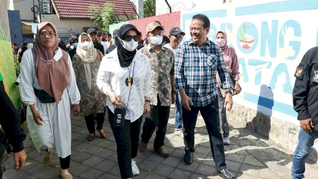 Wawali Fatmawati Rusdi kembali turun tinjau Lorong wisata.(F-Humas)