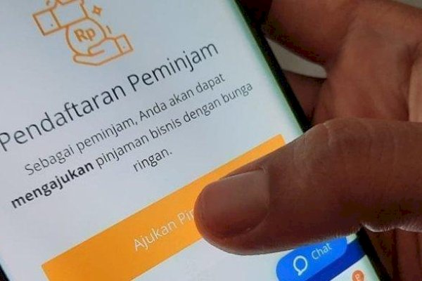 Waspada! Aplikasi Pinjol Ilegal Bisa Sadap Ponsel Kita!