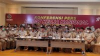 Junimart Kritik Seragam Baru PNS ATR: Baret dan Tongkat komando Apa Urgensinya?