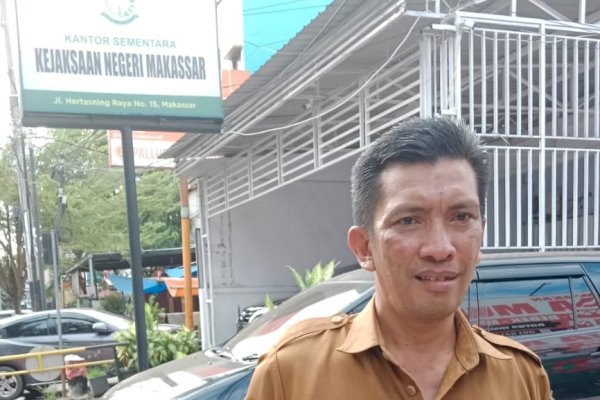 Taufik Nadsir Resmi Diberhentikan dari Jabatan Kasubag Humas DPRD Makassar