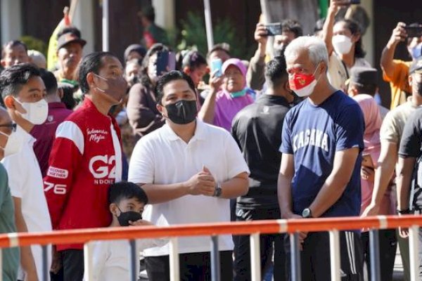 Momen Keakraban Jokowi, Erick, dan Ganjar di Car Free Day Solo