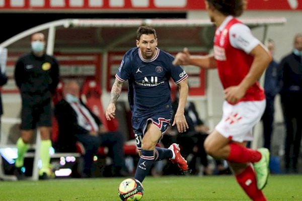 Digilas PSG 5-0, Pelatih Clermont Foot Puji Messi: Luar Biasa!