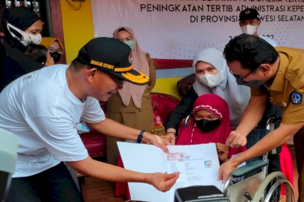 Aksi Nyata Dukcapil dalam Pekan Kerja Nyata Revolusi Mental di Sulawesi Selatan