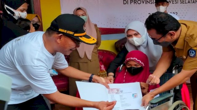 Aksi Nyata Dukcapil dalam Pekan Kerja Nyata Revolusi Mental di Sulawesi Selatan