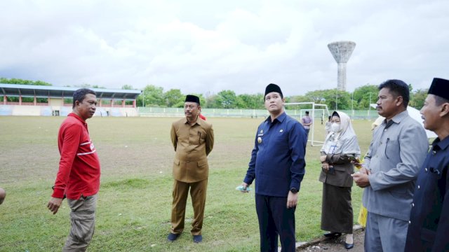 Siapkan Kandang untuk PSM dan Persipangkep, Bupati Yusran Tinjau Akan Perbaiki Stadion Andi Mappe