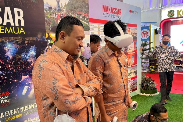 Nuansa Metaverse, Makassar Hadirkan Kacamata VR Oculus Di Booth APEKSI PADANG