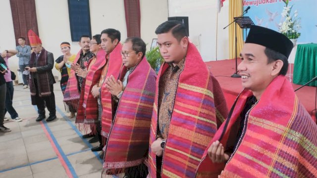 Disaksikan Bupati Adnan, Danny Pomanto-Ketua BPK Sulsel Kompak Perkenalkan Ketua DPRD Rudianto Lallo Sebagai Caleg DPR RI