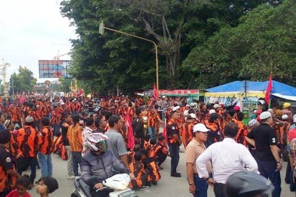 Bentrok Pemuda Pancasila dan IPK di Medan, Polisi Kena Bacok-Kepling Tertembak Senapan