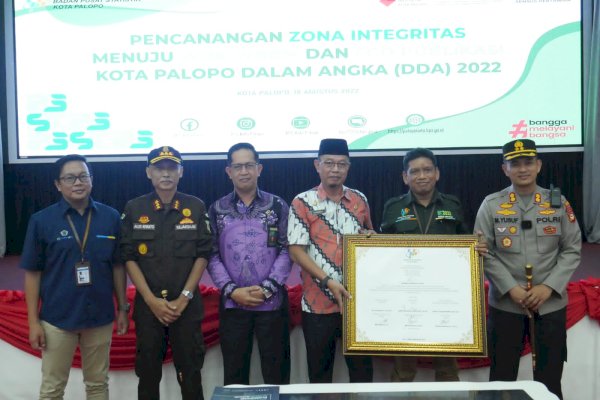 Pencanangan Zona Integritas Menuju WBK-WBBM di Palopo