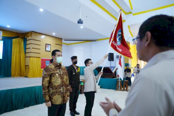 Bupati Yusran Lantik Pengurus Pusat IKA Smansa Pangkep Periode 2022-2026
