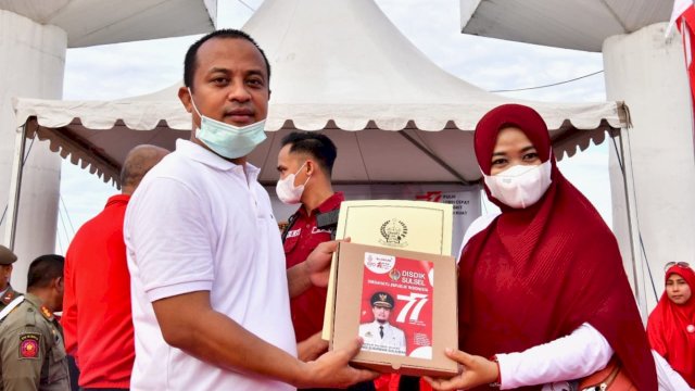 Pelajar dan Guru di Makassar Dapat Beasiswa dari UPZ BAZNAS Sulsel