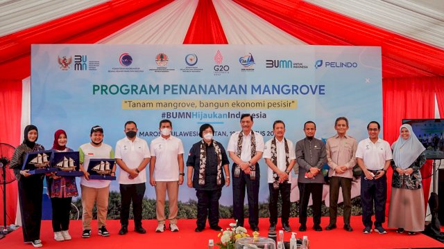 Program Prioritas Gubernur, DKP Sulsel Telah Tanam 1,7 Juta Batang Mangrove