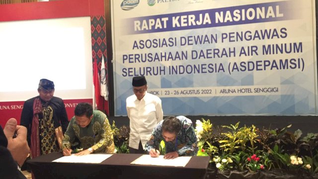 Asdepamsi dan Perpamsi Buat Deklarasi Lombok, Dewas Perumda Air Minum Makassar Turut Serta.