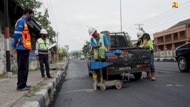 Progres Proyek Jalan dan Drainase di Makassar Kembali Disorot