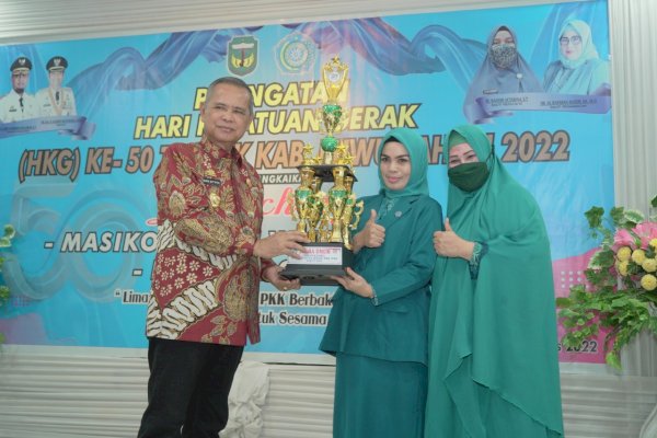 Peringati HKG Ke-50, Bupati Basmin Mattayang: TP PKK Miliki Power yang Luar Biasa