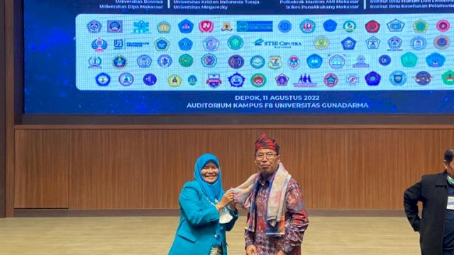 ITP Takalar perkenalkan produk kain siborita sebagai produk inkubator bisnis kolaborasi pentahelix ke Universitas Gunadharma