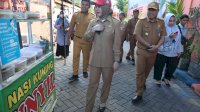 Kunjungi Longwis, Wawali Fatmawati Rusdi Sarapan Nasi Kuning dan Bercekerama dengan Warga