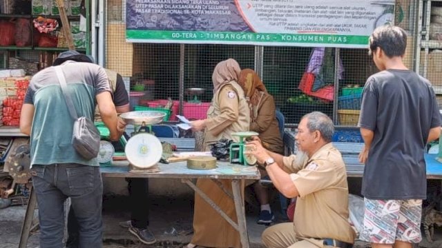 UPT Metrologi Legal Disdag Makassar lakukan Tera Ulang alat UTTP Pedagang