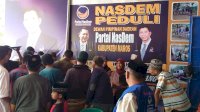 Jumat Berkah, Makanan Gratis NasDem Maros Diserbu Warga