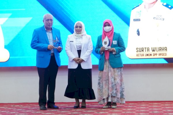 Hebat! ITP Takalar Raih Penghargaan sebagai Perguruan Tinggi Peduli Desa dari APDESI