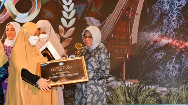 Utiasari Judas Hadiri Malam Ramah Tamah 50 Tahun Gerakan PKK.