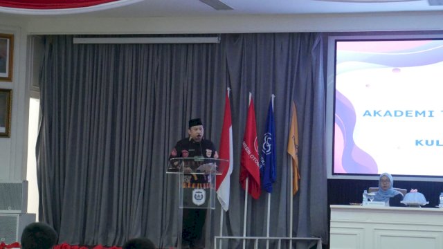 Pelantikan Mahasiswa Baru Akademi Teknologi Industri Dewantara, Asisten Palopo: Penuhi Pasar Kerja yang Ada