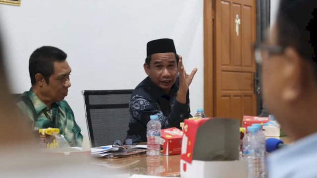 Ketua Dewan Pendidikan Kota Makassar, Rudianto Lallo