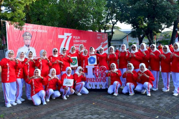 Ketua PKK Palopo Utiasari Judas Hadiri Gerakan Sulsel Anti Mager