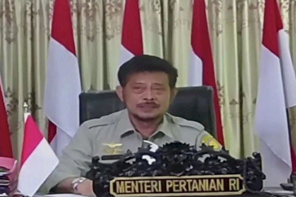 Alternatif Hadapi Krisis Pupuk, Mentan: Air Dicampur Terasi, Dicampur Doa