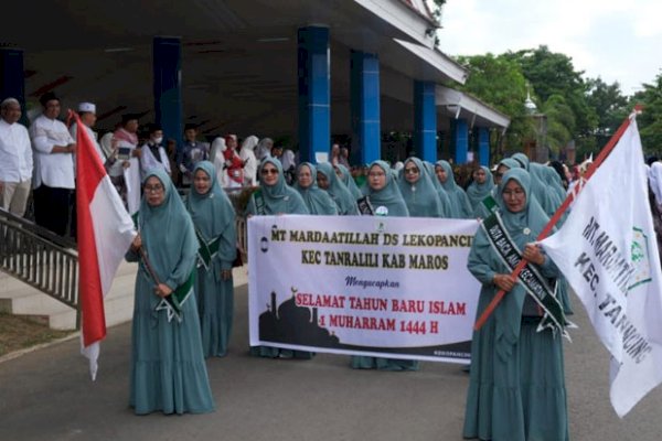 Warga Maros Ikuti Pawai Semarakkan Tahun Baru Islam