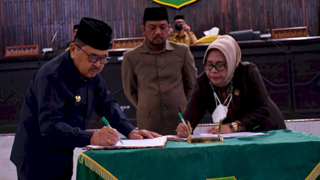Pemkot &#8211; DPRD Sepakati KUPA PPAS Perubahan APBD Palopo