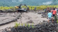 Dua Alat Berat Terjebak Banjir Lahar Hujan Gunung Semeru