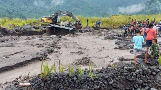 Banjir Lahar Hujan Gunung Semeru.(F-INT)