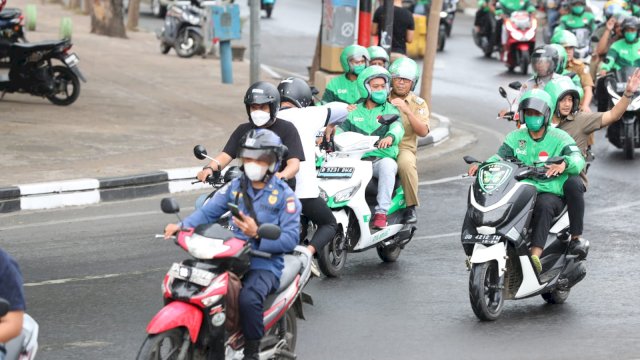 Ojol Day, Danny Pomanto Himbau Warga Gunakan Transportasi Publik