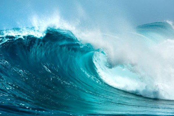 Waspada Gelombang Tinggi hingga 4 Meter di Laut Selatan Jawa Barat