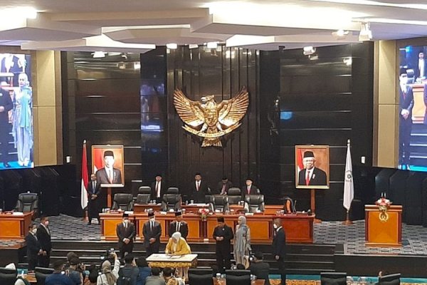 DPRD Umumkan Pemberhentian Anies Sebagai Gubernur DKI: Terimakasih Pengabdiannya DKI Lebih Baik