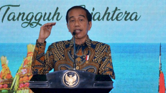 Jokowi Sentil yang Liburan ke Luar Negeri Lalu Pamer di IG.(F-INT)