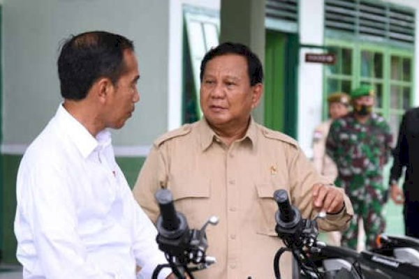 Prabowo Tertawa Ungkap Peluang Gaet Jokowi Jadi Cawapresnya