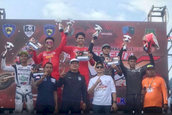 Empat Crosser Benteng Kupa Sport Team Berhasil Naik Podium di Kejurnas Indonesia MX 2022 Pinrang