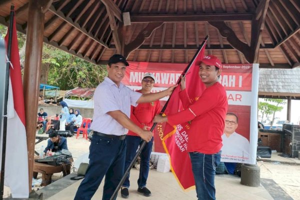 Hadir di Musda, Ketum Amran Sulaiman Bahagia Lihat Rudianto Lallo Terpilih Secara Aklamasi di Musda IKA Unhas Makassar